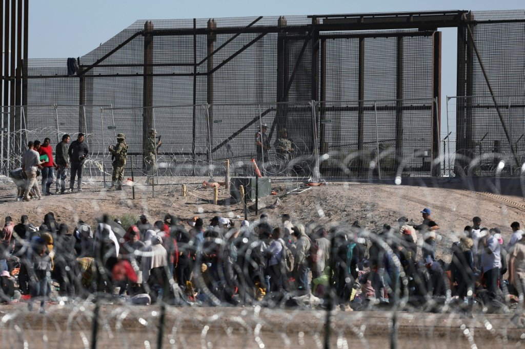 EUA alerta que seguirá expulsando migrantes após fim de medidas sanitárias