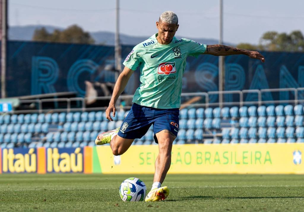 Atual 9 da seleção, Richarlison reforça titularidade com números positivos; veja comparação