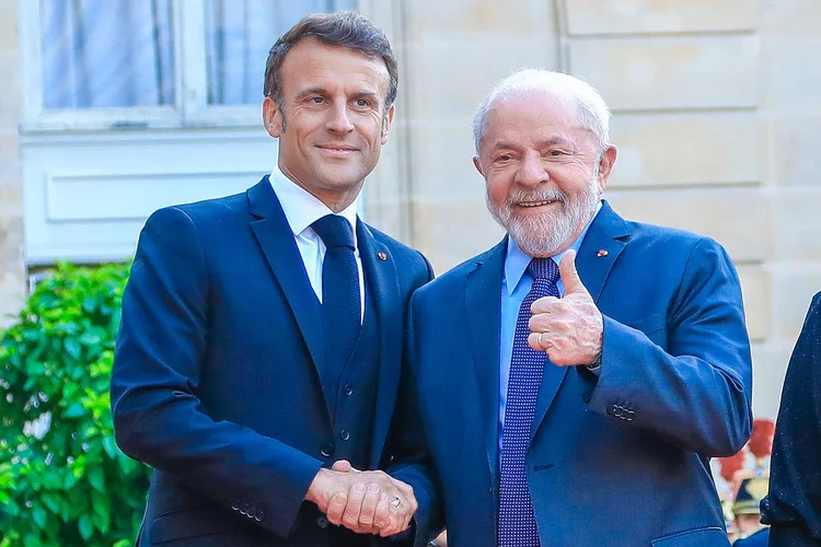 Macron afirmou à delegação de Lula no almoço que irá ao Brasil no segundo semestre (Ricardo Stuckert/PR/Flickr)