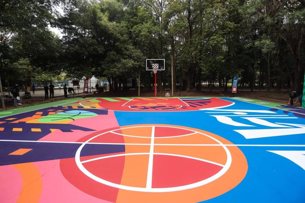 Em meio às finais, NBA inaugura quadra de basquete no Parque Vila Lobos, em SP