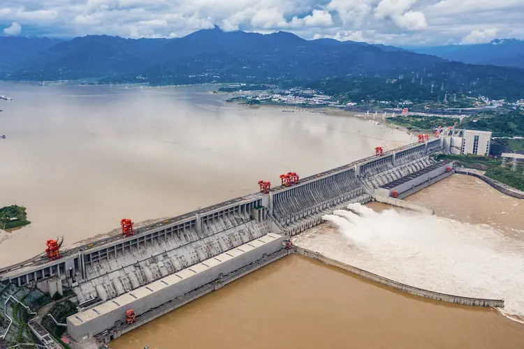 Três Gargantas: maior usina hidrelétrica do mundo (STR/AFP via/Getty Images)