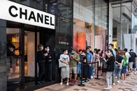 Imagem referente à notícia: Os novos planos da Chanel e Miu Miu: a reciclagem de peças e tecidos