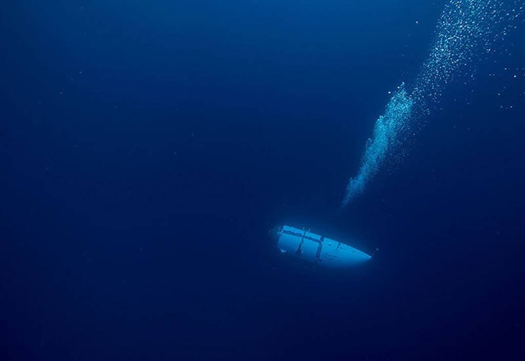 Buscas por submarino desaparecido chegam no 5º dia; oxigênio acabou nesta manhã