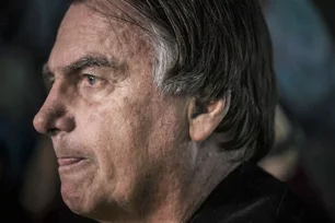 Imagem referente à matéria: Defesa de Jair Bolsonaro afirma que mandados foram recebidos com 'surpresa e indignação'
