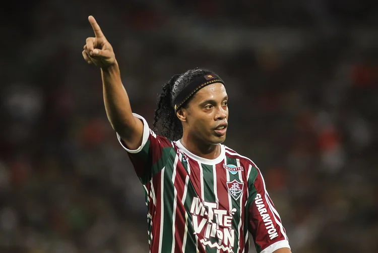 RIO DE JANEIRO, BRAZIL - AUGUST 01:  Ronaldinho of Fluminense during the Brasileirao Series A 2015 match between Fluminense and Gremio at Maracana Stadium on August 01, 2015 in Rio de Janeiro, Brazil. (Photo by Carmen Flores/Getty Images) (Carmen Flores/Getty Images)