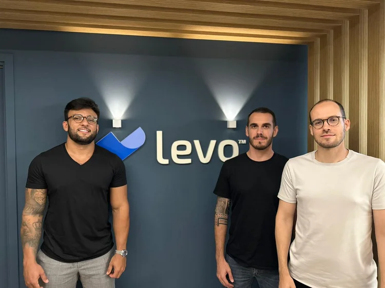 Murilo Campos (COO), Rafael Tolini (CEO) e Fernando Rossi (CLO) (LEVO/Divulgação)