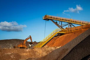 IA, reforma tributária e busca de terras raras vão mudar a mineração no Brasil, diz estudo