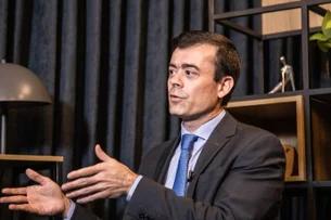 Governo tem de duas a três semanas para achar solução após derrubada de decreto do IOF, diz Ceron