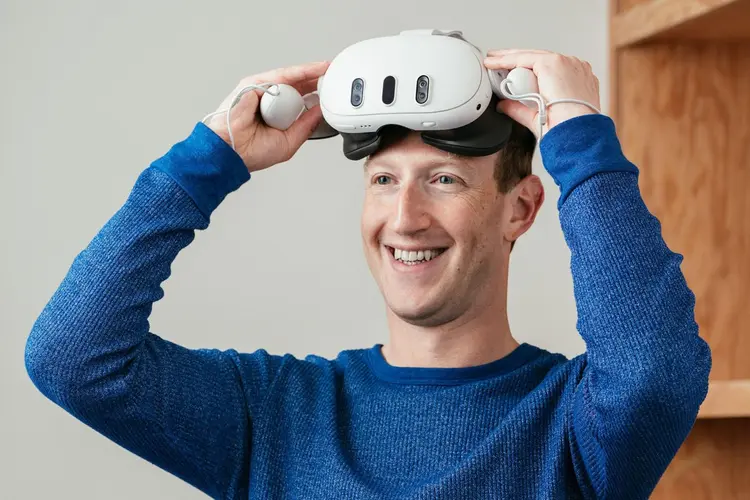 Zuckerberg: dono da Meta usou sua plataforma para promover o headset Quest 3 (Meta/Divulgação)