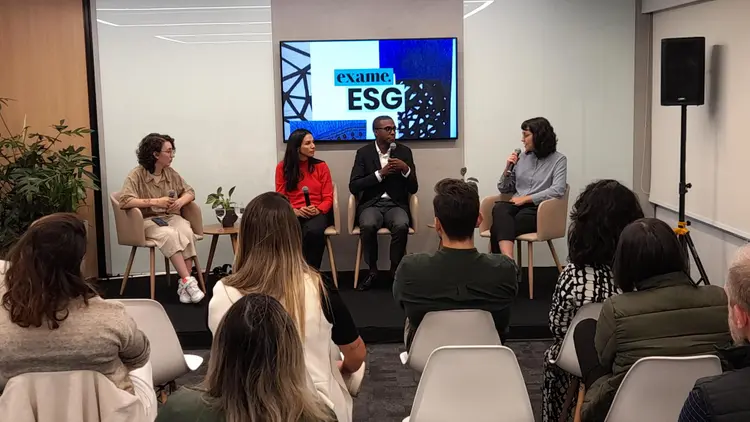 Painel do Mês ESG, no escritório da EXAME (Youtube exame/Reprodução)