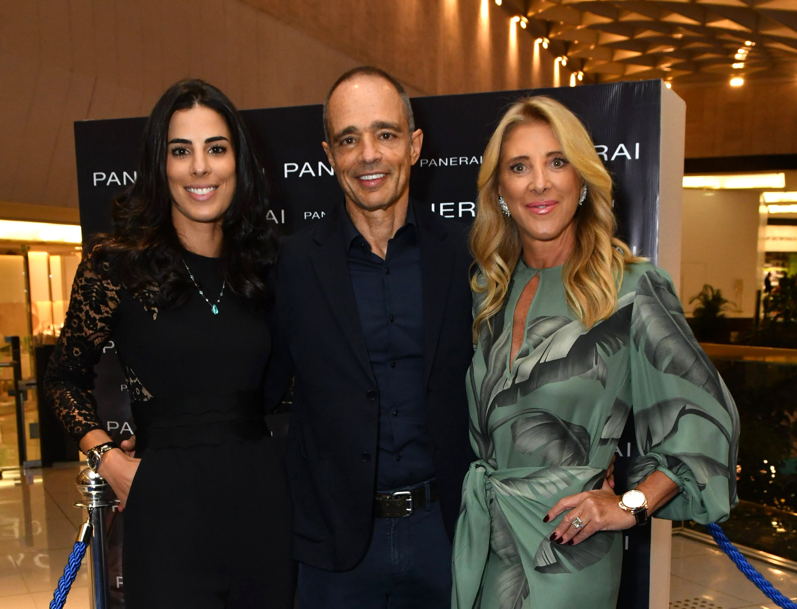 Stephanie, Jairo e Mey Waisman.