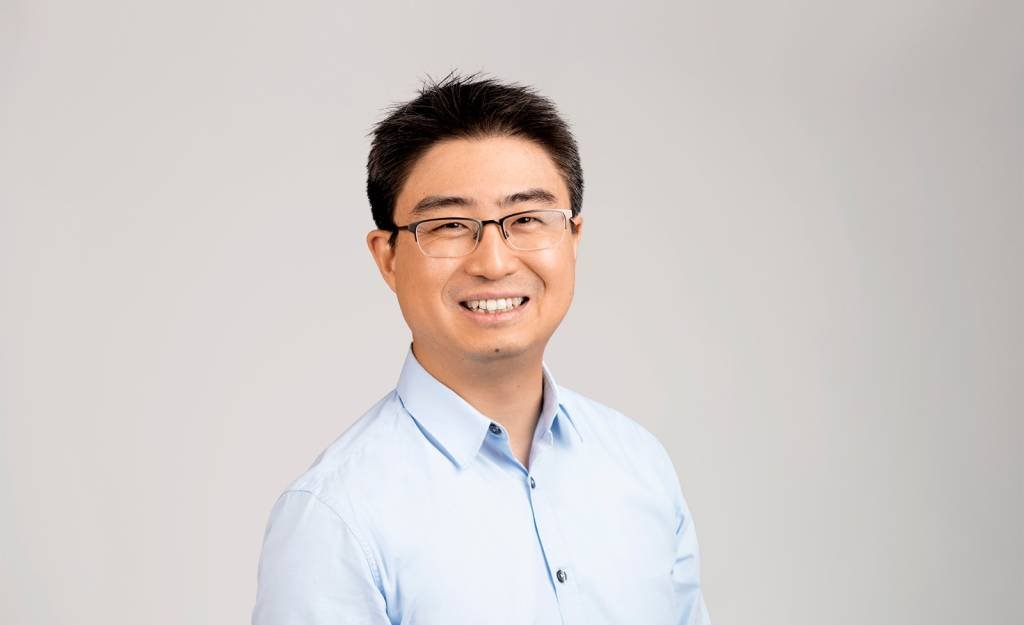 De estagiário na Microsoft a vice-presidente na OpenAI: Quem é Peter Deng, o novo PM do ChatGPT