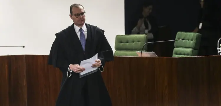Zanin: Para assumir a cadeira na Corte, Zanin precisa passar pelo crivo dos senadores da Comissão de Constituição e Justiça (Antonio Cruz/Agência Brasil)
