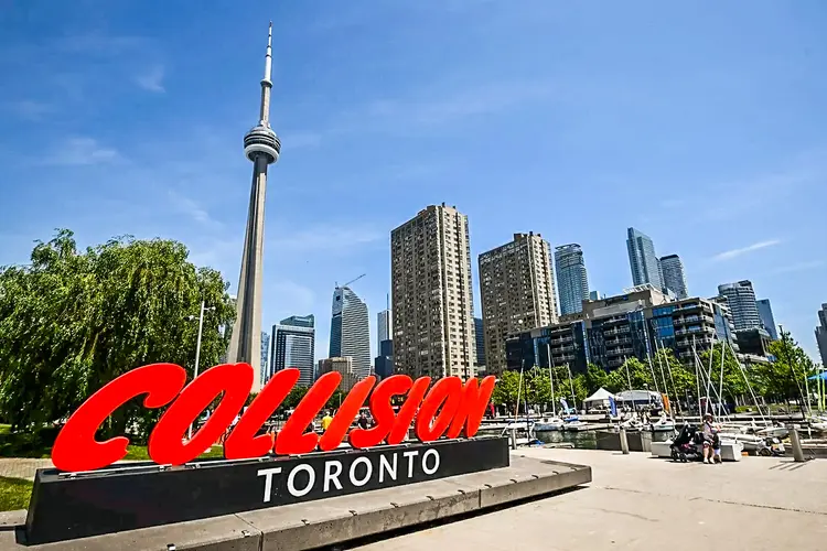 Festival Collision, em Toronto, que termina nesta quinta-feira (29): após reunir mais de 40.000 investidores e empreendedores na maior cidade do Canadá, evento de inovação quer projetar liderança do país em inteligência artificial (Ramsey Cardy/Collision via Sportsfile`/Divulgação)