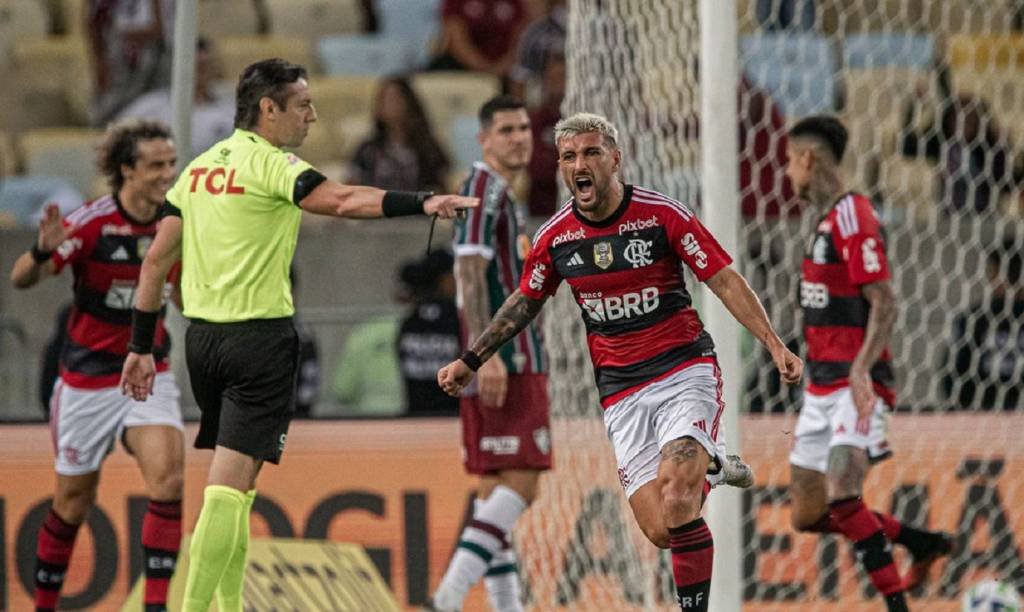 Veja as cobranças de pênaltis de Flamengo x Corinthians - Final da Copa do  Brasil 2022 