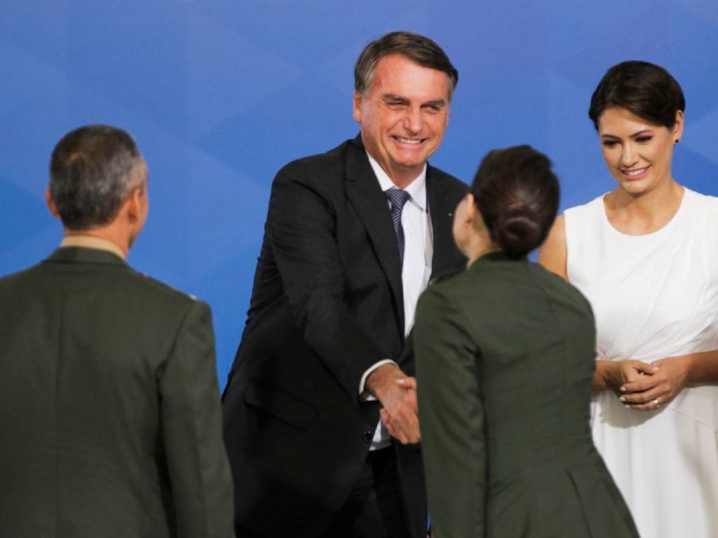 Bolsonaro considera candidatura de Michelle e diz que será cabo eleitoral se ficar inelegível