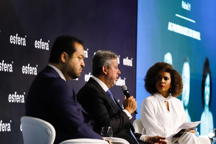 Reforma tributária foi tema de debate em evento da Esfera Brasil com o presidente da Câmara, Arthur Lira, e o governador do Rio, Cláudio Castro (Ciete Silvério/Esfera Brasil/Divulgação)