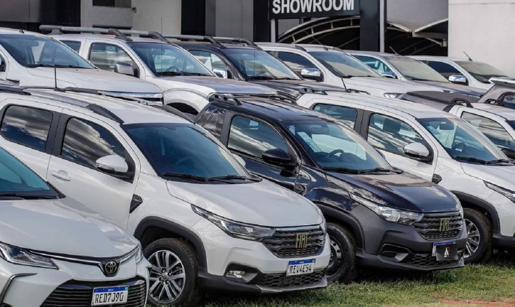 A Gazeta  Carro popular: governo divulga lista de 31 modelos com descontos