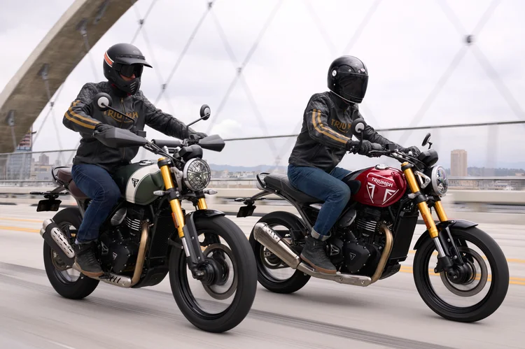 Speed 400 e Scrambler 400 X. (Triumph/Divulgação)