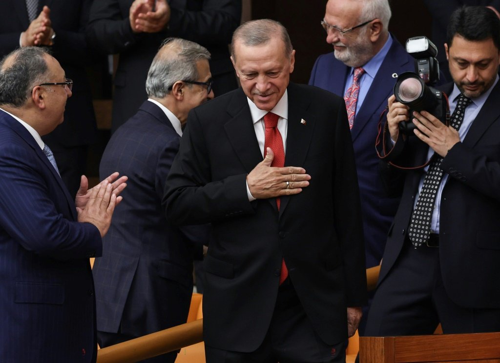 Erdogan inicia terceiro mandato como presidente da Turquia