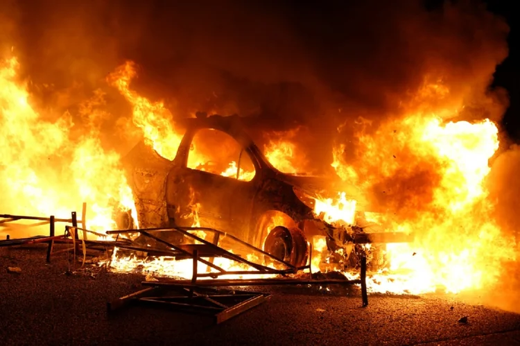 O caso provocou vários atos de distúrbios em Nanterre na terça-feira à noite e durante a madrugada de quarta-feira (AFP/AFP Photo)