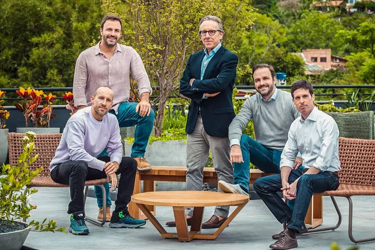 Da esquerda para direita, Pedro Moura, Rafael Bottós, Julio Moura Neto, Gabriel Bottós e Jonas Sister, da Vesper Ventures: em busca dos negócios de 1 bilhão de dólares (Divulgação/Divulgação)