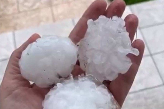 Itália: tempestade com granizo deixa 110 feridos; governo registrou ventos de 140 km/h