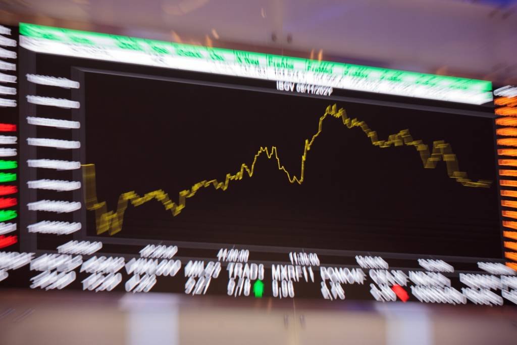 Bolsa: mercado está cauteloso com ativos de risco, por isso aposta em setores defensivos (Patricia Monteiro/Bloomberg)
