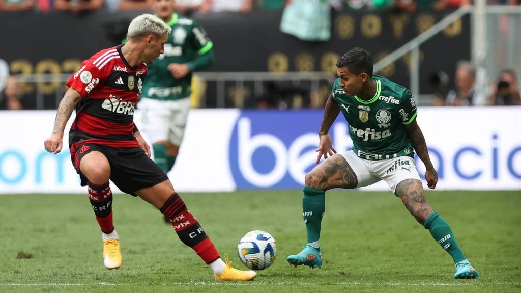 Palmeiras x Flamengo hoje: onde assistir ao vivo o jogo do