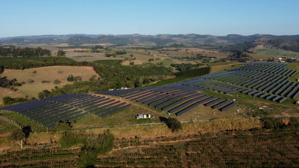 Essa empresa vende energia solar por assinatura. Agora, capta R$ 144 milhões para novas usinas