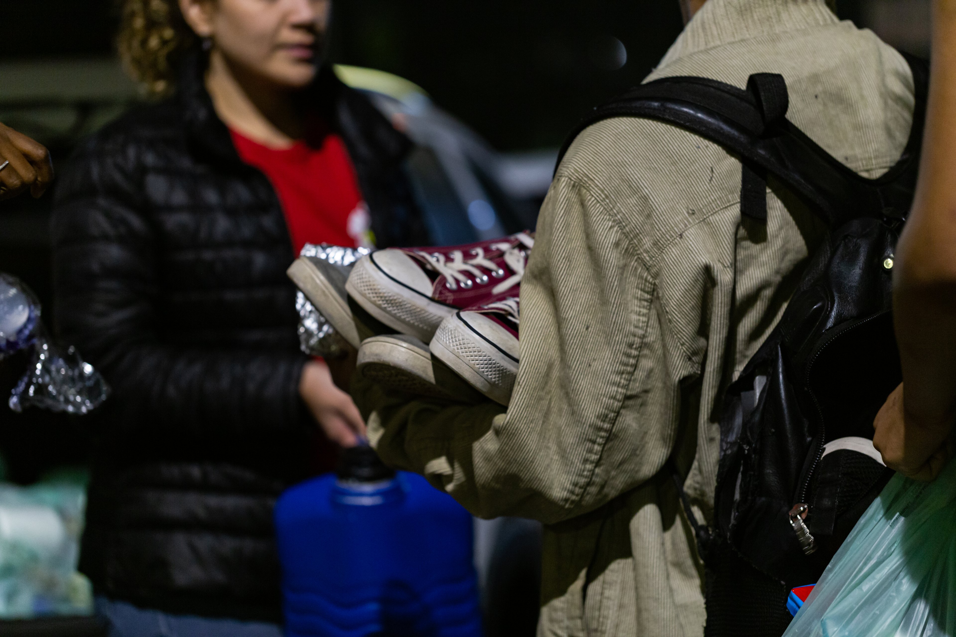 Escritório /asbz doa mais de 2 mil itens básicos em ação de voluntariado