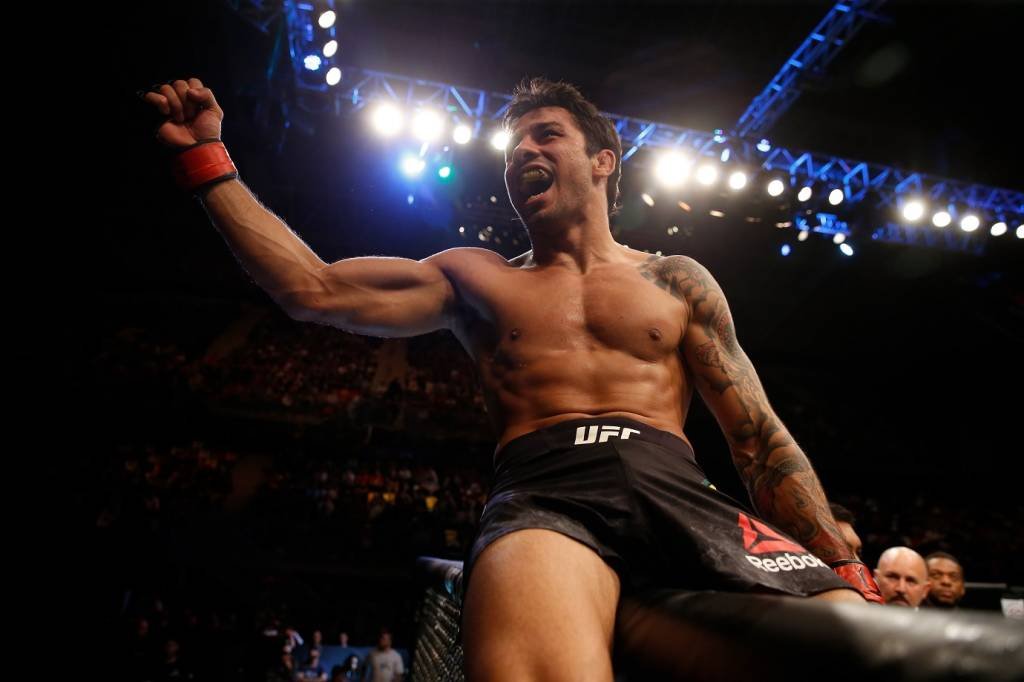 Pantoja elogia adversário do UFC 290, mas afirma: 'Mereço disputar o cinturão'