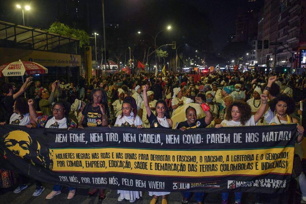 Registros de racismo e homofobia no Brasil têm alta de 53% em 2022, aponta Anuário de Segurança