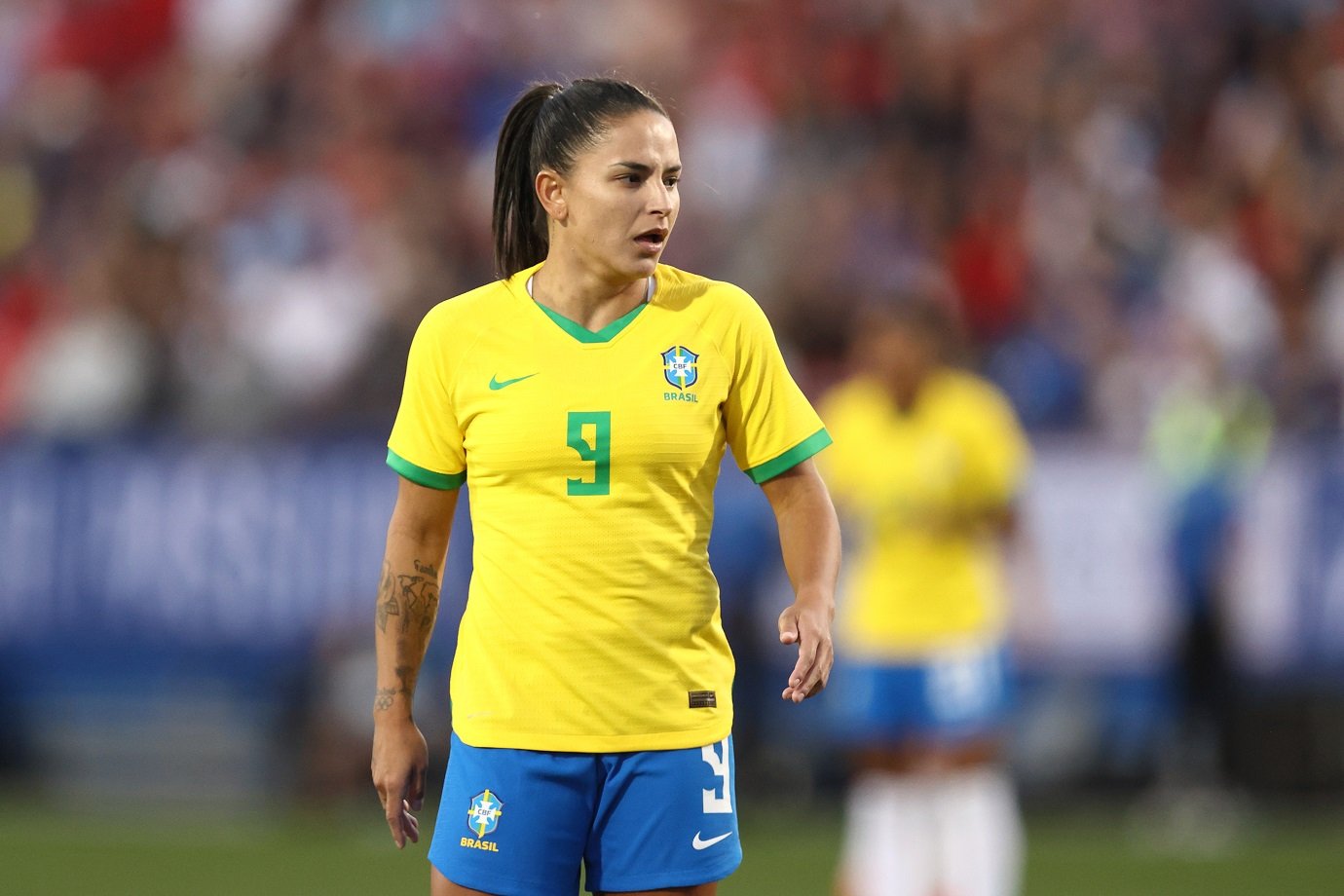 Conheça as maiores jogadoras de futebol feminino