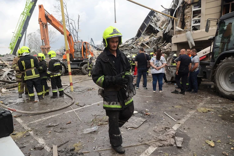 As forças do Kremlin expandiram seus alvos após três dias de bombardeios na infraestrutura portuária do Mar Negro da região (OLEKSANDR GIMANOV/Getty Images)