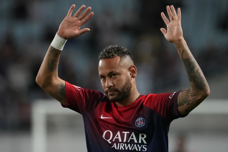 Neymar durante partida pelo PSG em Osaka, em julho deste ano (Masashi Hara/Getty Images)