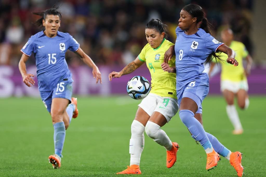 Entre homens e mulheres, Brasil não vence França em Copas há seis jogos e 65 anos