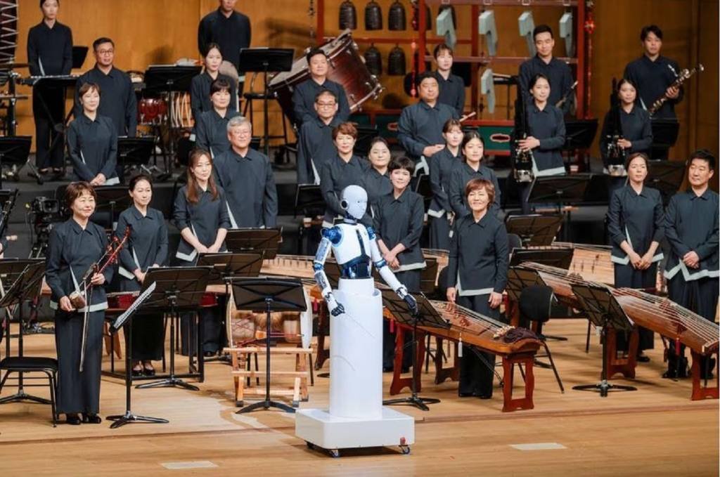 Maestro robô conduz orquestra na Coreia do Sul; veja vídeo