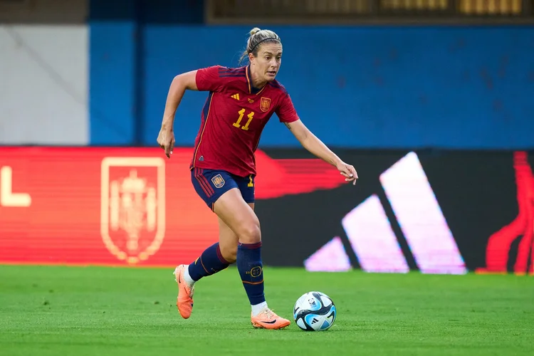 A jogadora espanhola Alexia Putellas em amistoso em junho deste ano (Manuel Serrano Arce/Getty Images)