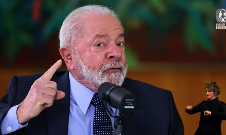 Brasília (DF), 11.07.2023 - Presidente Lula é entrevistado por Marcos Uchoa no programa Conversa com o Presidente, no Palácio do Alvorada. Imagem: TV Brasil (TV Brasil/Reprodução)