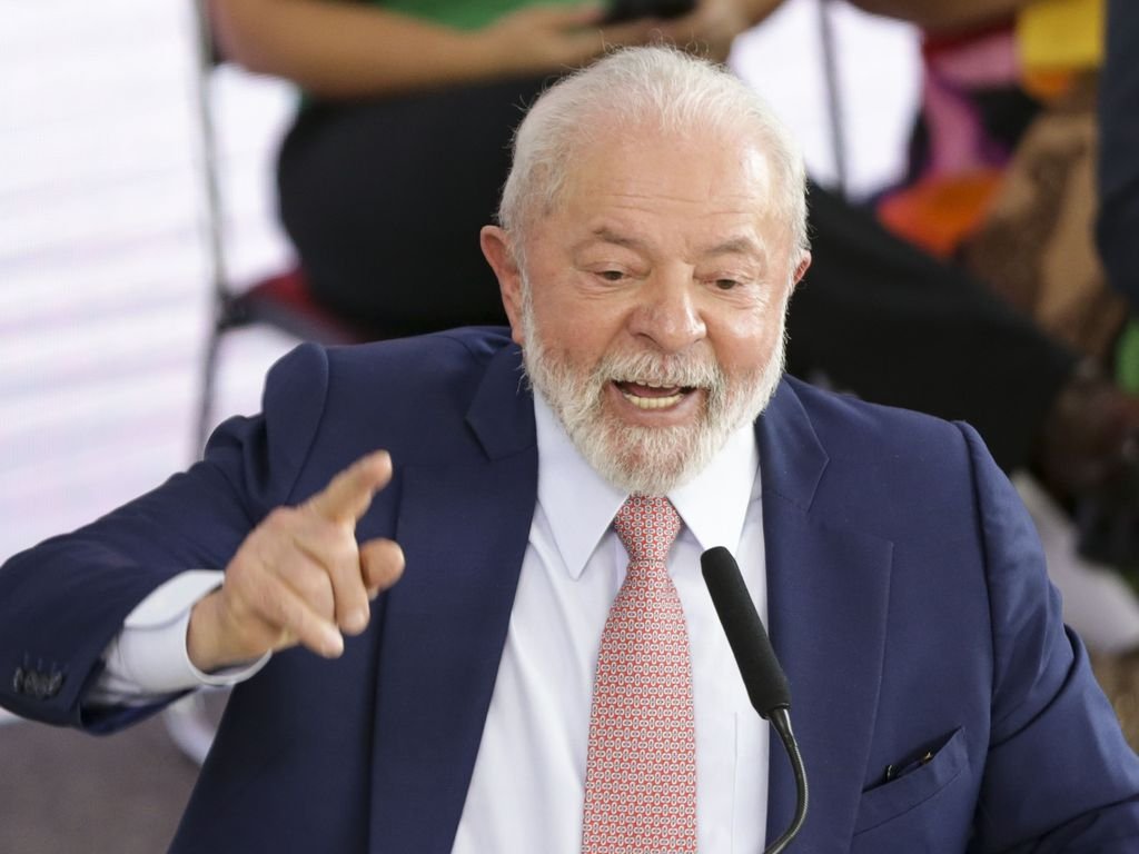 Lula: 'Nós temos que fechar quase todos (clubes de tiro) e só deixar abertos os que são da Polícia Militar (Marcelo Camargo/Agência Brasil)