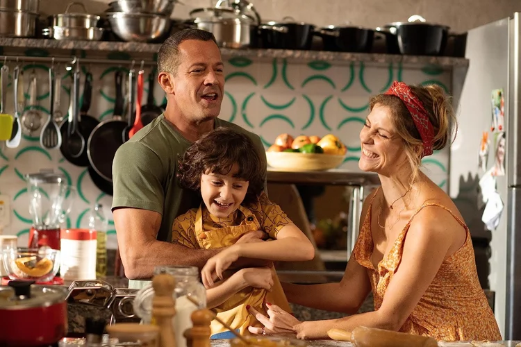 Cena de "O Negociador". (Prime Video/Divulgação)