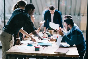 Como usar storytelling para engajar equipes em projetos estratégicos