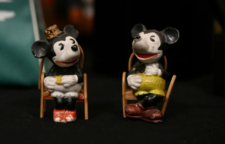 Uma das primeiras figuras do Mickey Mouse. (AFP/AFP)