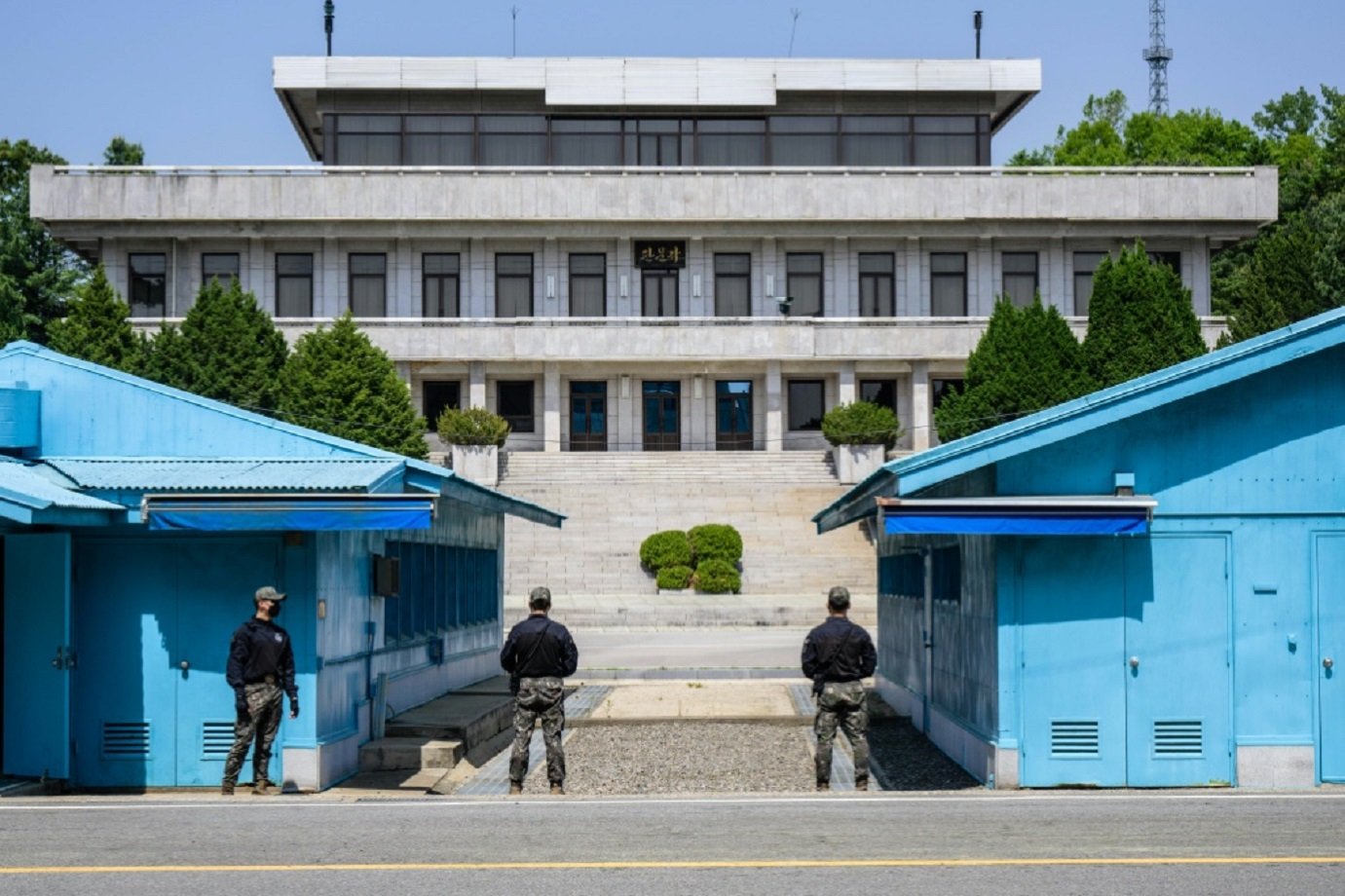 Coreia do Sul prevê a chegada de mais balões com lixo e fezes de seu vizinho do norte