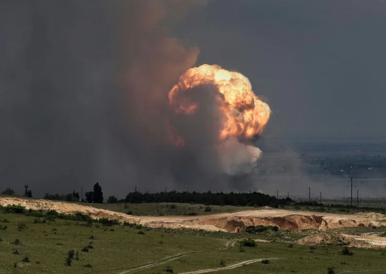 A semana foi marcada por uma escalada de ameaças entre os dois países, depois que Moscou encerrou, na segunda-feira (17), o acordo que facilitava a exportação de grãos dos portos ucranianos pelo Mar Negro. (AFP/AFP Photo)