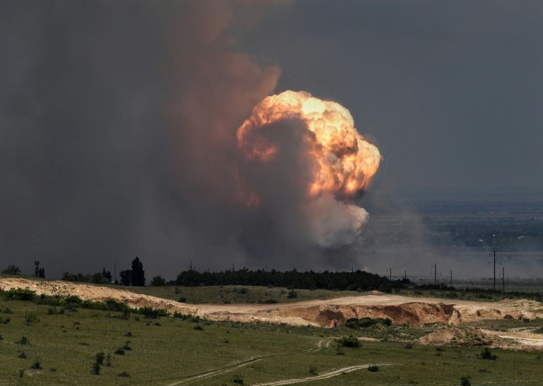 Ataque com drone ucraniano explode depósito de munição na Crimeia