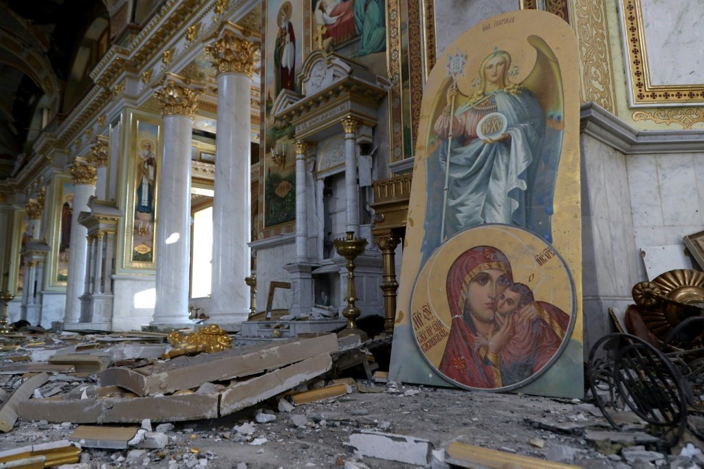 Zelensky promete 'retaliações' por ataque russo à cidade de Odessa