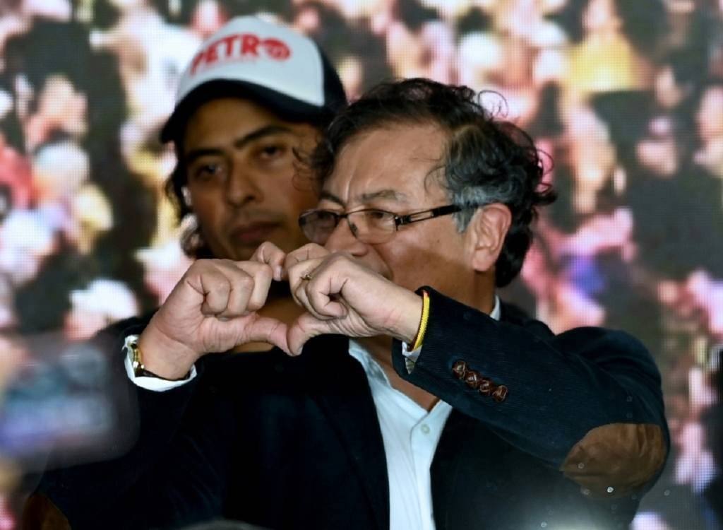 Filho do presidente da Colômbia é preso por lavagem de dinheiro