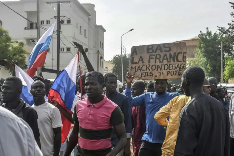 Níger: Militares acusam França de interferência e novo líder é autoproclamado após golpe (AFP/AFP Photo)